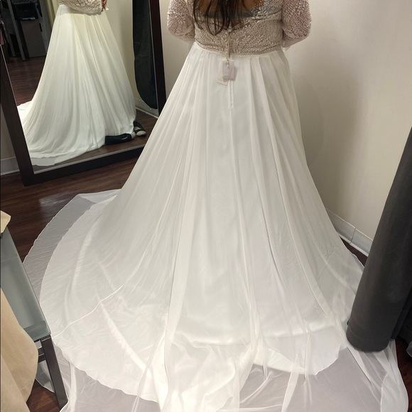 COPY - NWT Lillian West Ivory Wedding Dress - Picture 5 of 16